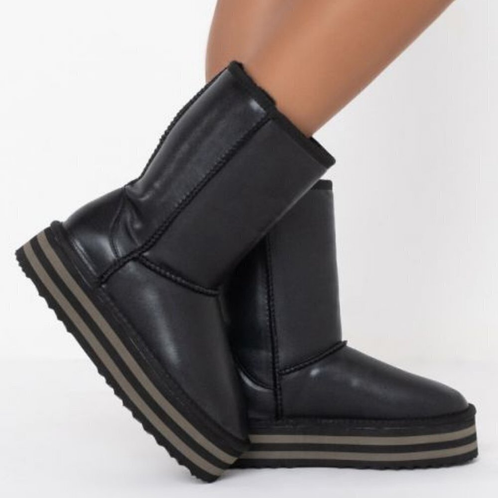 AZALEA WANG SHOW ME FLAT BOOTIE IN BLACK
